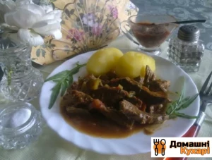 Рецепт Азу по-татарськи з солоними огірками фото