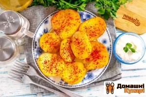 Рецепт Картопля запечена половинками в духовці фото