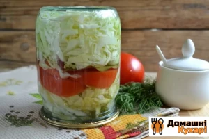 Рецепт Маринована капуста з помідорами фото