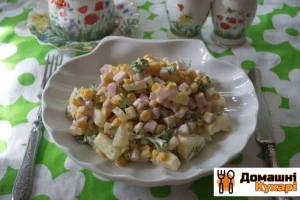 Рецепт Салат з ананасів і кукурудзи фото