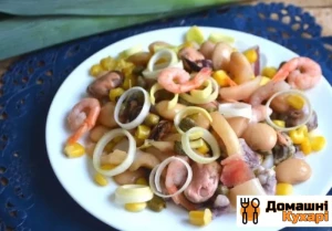 Рецепт Салат з морепродуктів з квасолею, кукурудзою і каперсами фото