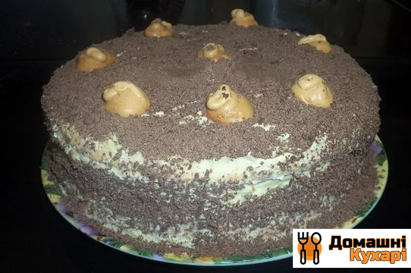 Рецепт Бісквітний торт з коньяком