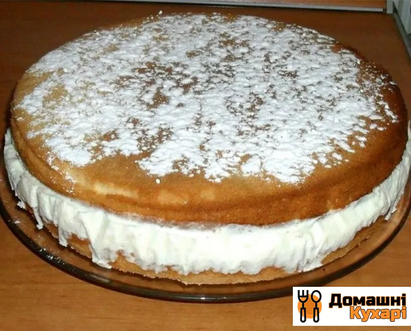 Рецепт Бісквітний торт з сиром