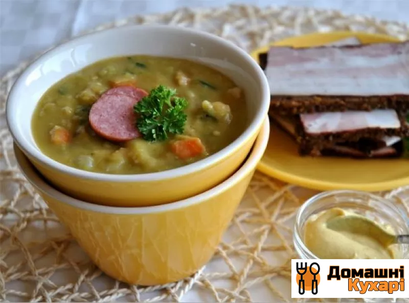 Рецепт Гороховий суп з ковбасками