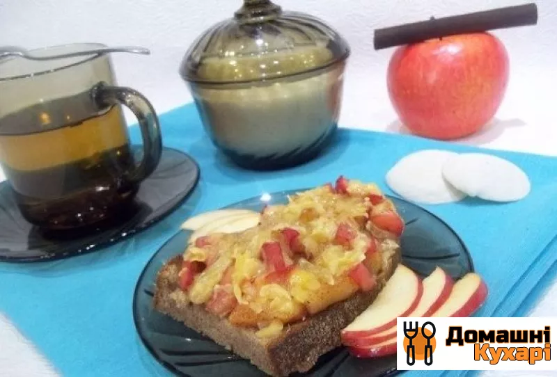 Рецепт Гарячі бутерброди з яблуками і сиром