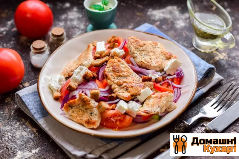 Рецепт Грецький салат з сухариками і куркою