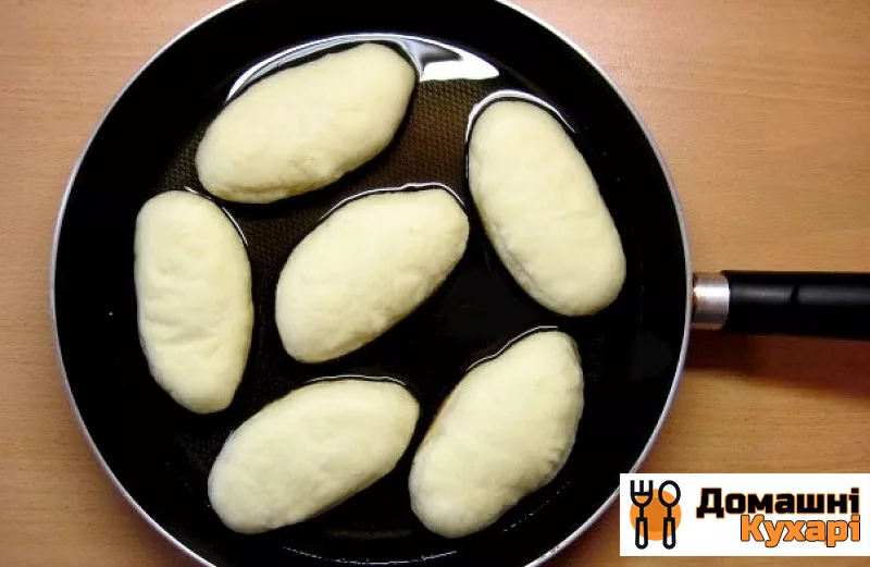 Смажені пиріжки з картоплею - фото крок 13