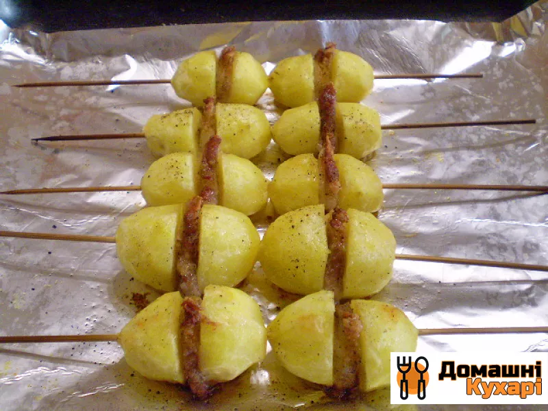Картопля з салом на шпажках - фото крок 10
