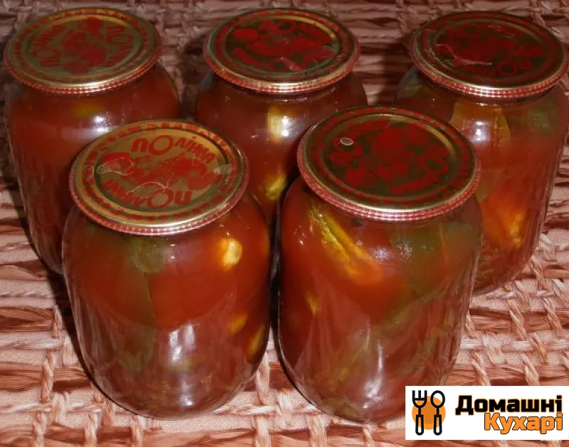 Рецепт Огірки в томаті на зиму