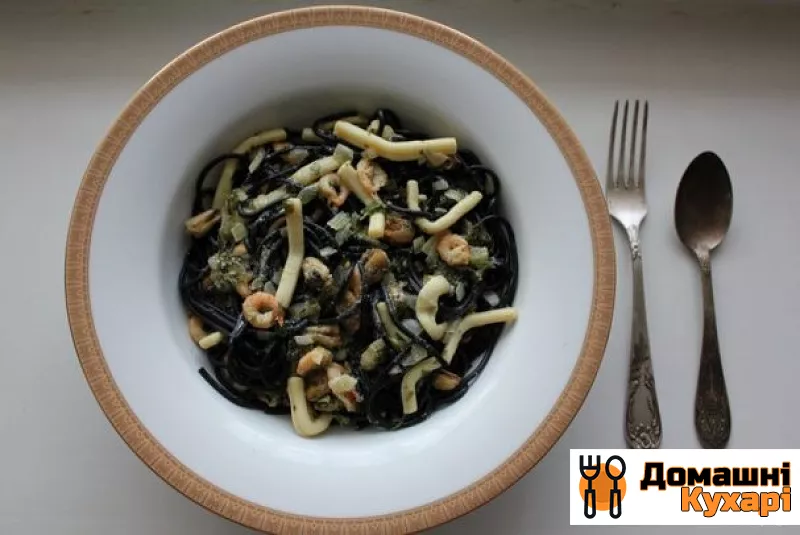 Рецепт Паста з чорнилом каракатиці та морепродуктами