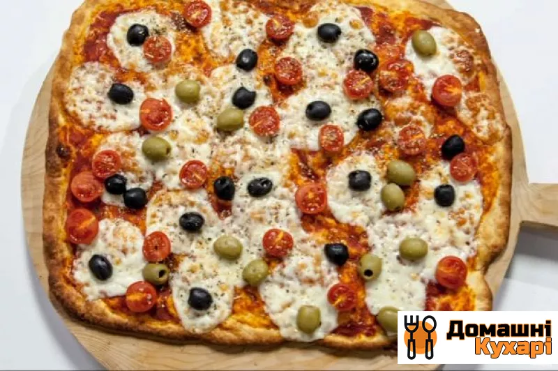 Рецепт Піца з оливками і помідорами