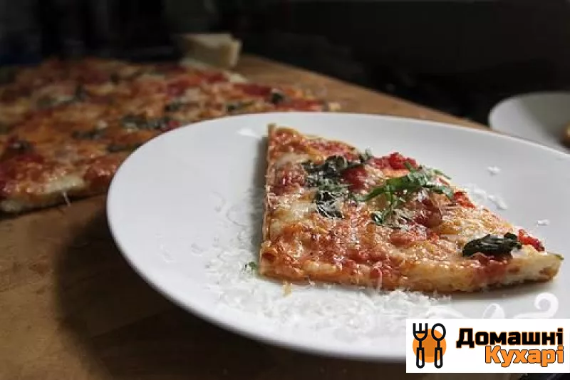 Рецепт Піца з помідорами та базиліком