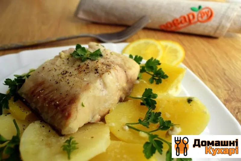 Рецепт Риба в вершковому соусі з картоплею