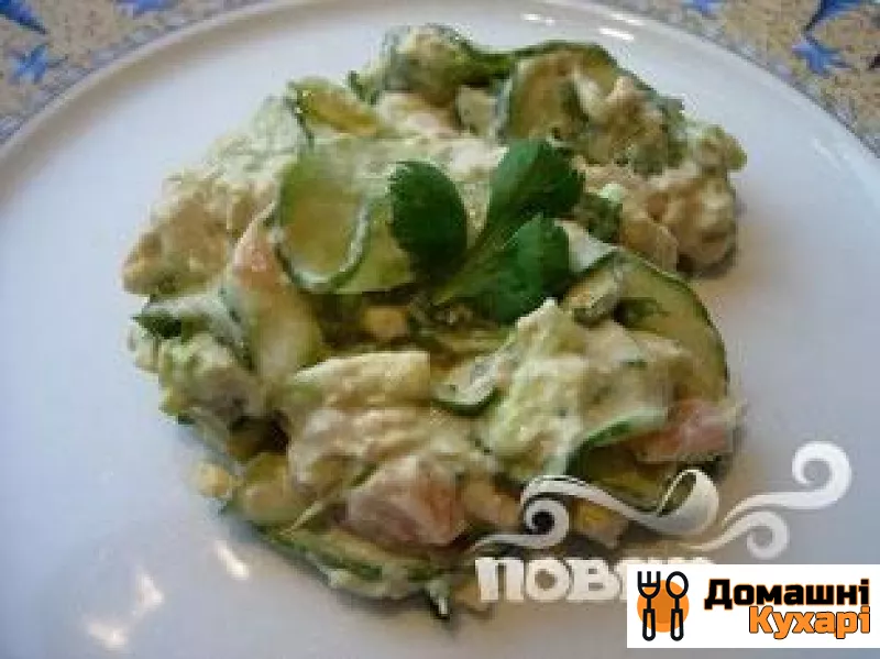 Рецепт Салат з огірка і лосося