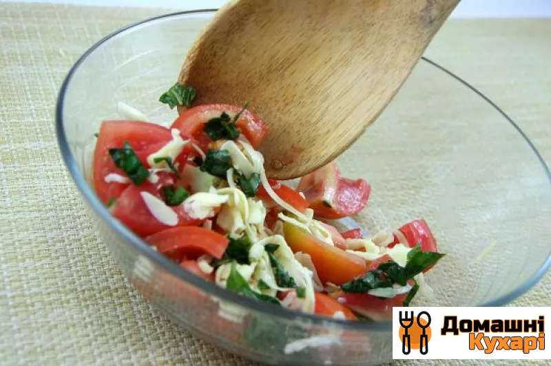 Рецепт Салат з моцарелою і помідорами