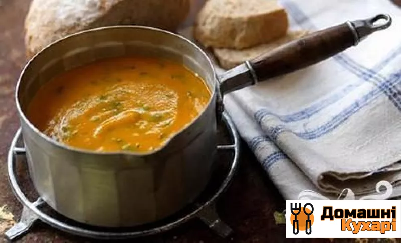 Суп з морквою і коріандром
